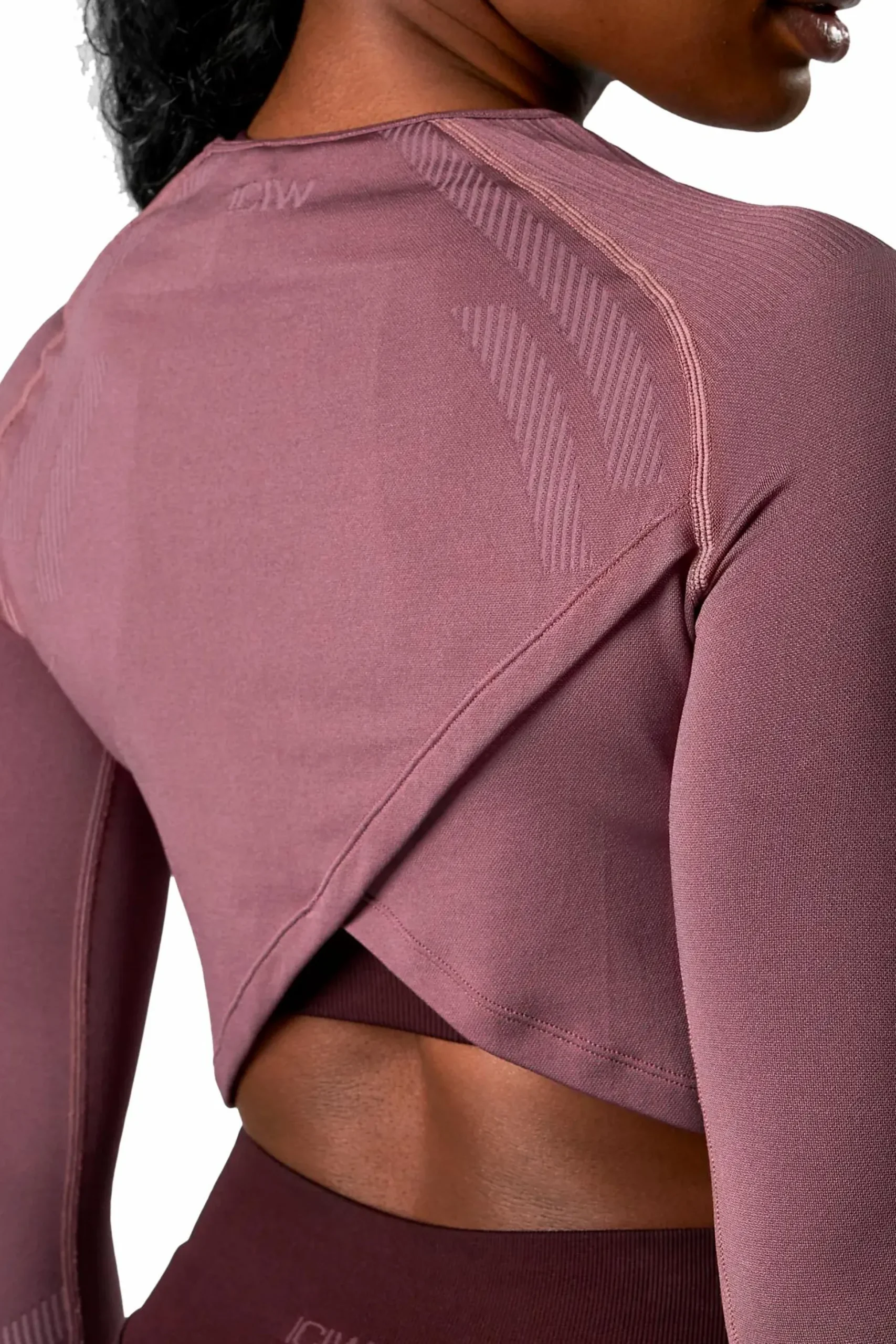 impact seamless ls crop top