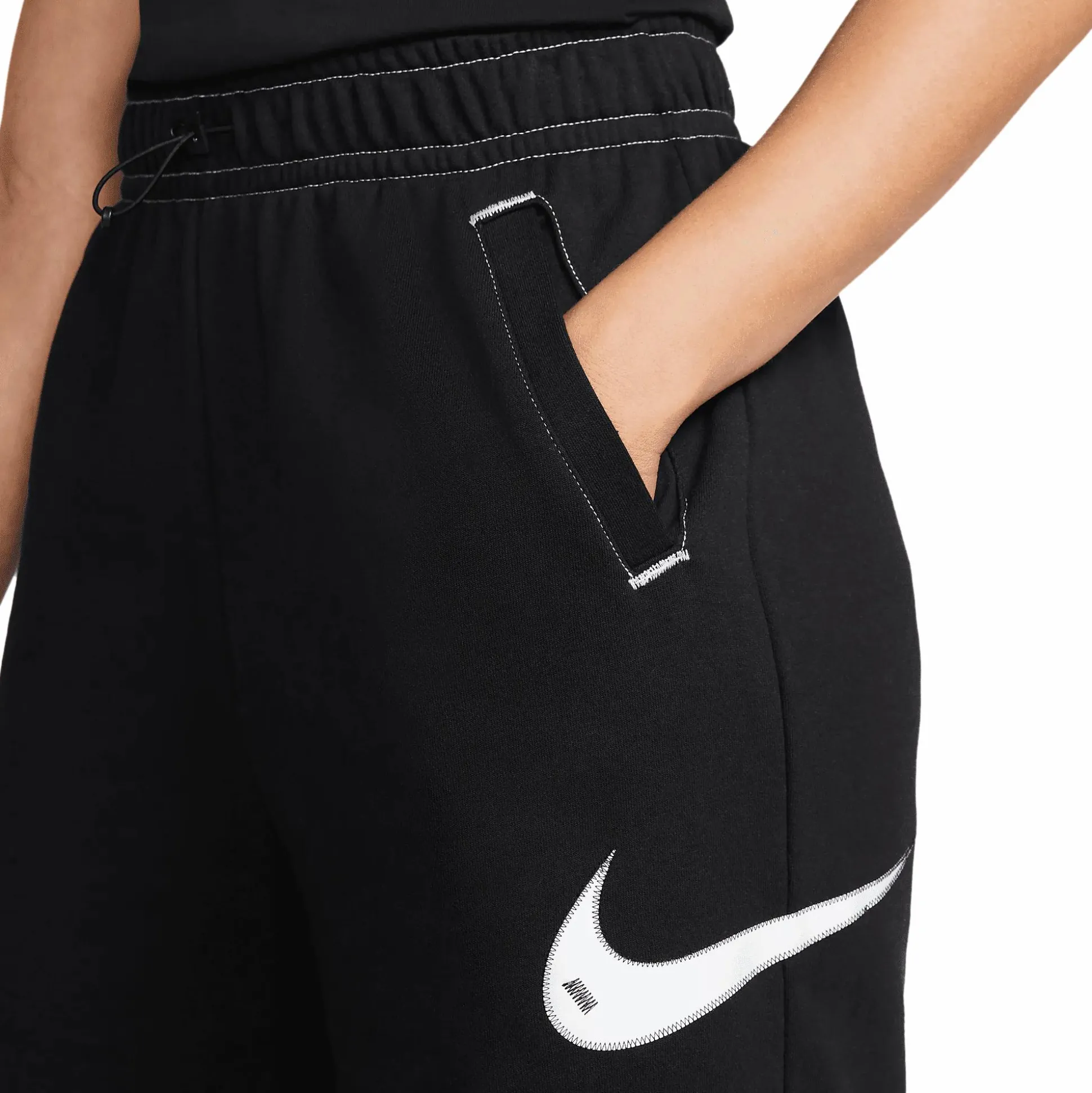 nike sportswear swoosh women's ball