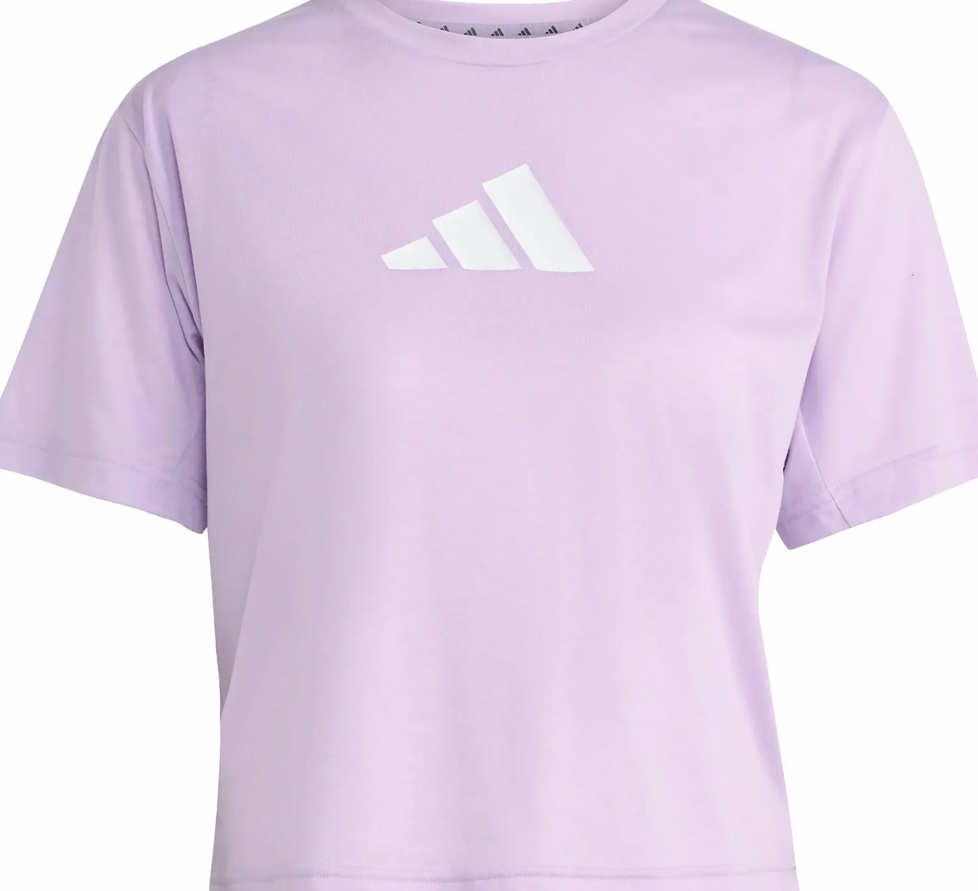 train essential big logo tee